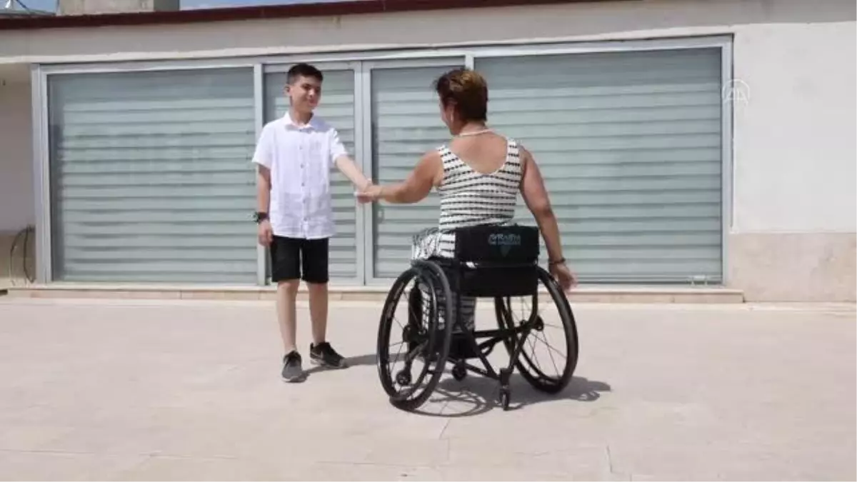 Türkiye şampiyonu anne, oğluyla dans pistinde buluştu
