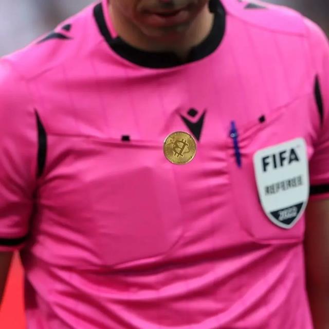 Beşiktaş-Fenerbahçe maçında kripto paralı kura atışı yapan hakem Arda Kardeşler hakkında soruşturma başlatıldı Beşiktaş-Fenerbahçe maçında kripto paralı kura atışı yapan hakem Arda Kardeşler hakkında soruşturma başlatıldı