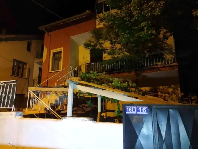 Faturalarını ödemediğini iddia ettiği kiracısını tüfekle vuran ev sahibi polise giderek teslim oldu