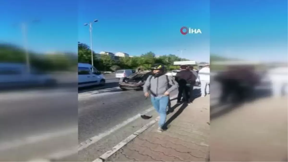 Bağcılar'da kontrolden çıkan otomobil önündeki araca çarparak takla attı