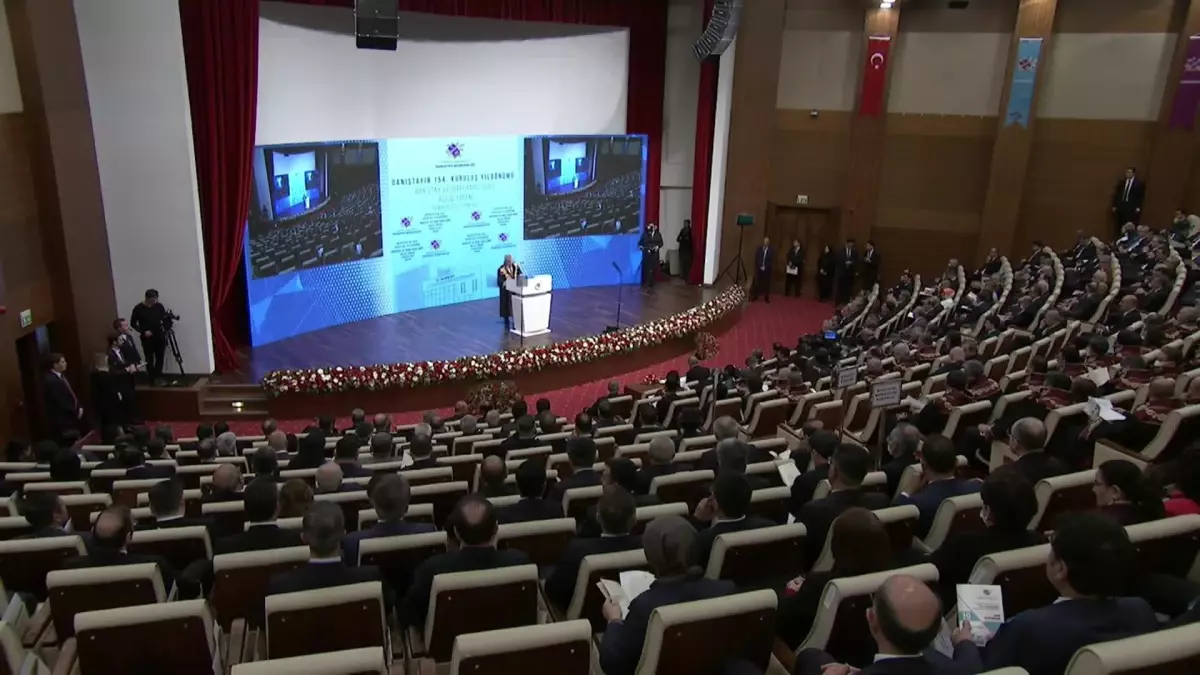 Danıştay Başkanı Yiğit, Anayasa'yı Eleştirdi: 'Zapturapta Alan Anlayışı ve O Dönemin Ruhunu Barındırıyor'