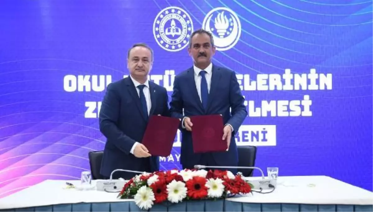 Bakan Özer: 'Biz istiyoruz ki okullardaki kütüphaneler okulun kalbi olsun'