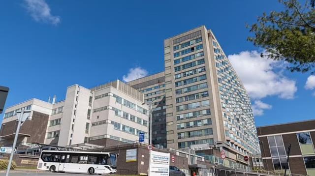 Erkek hemşire, ameliyattan çıkan çıkan 4 kadınla ilişkiye girip o anları kayda aldı