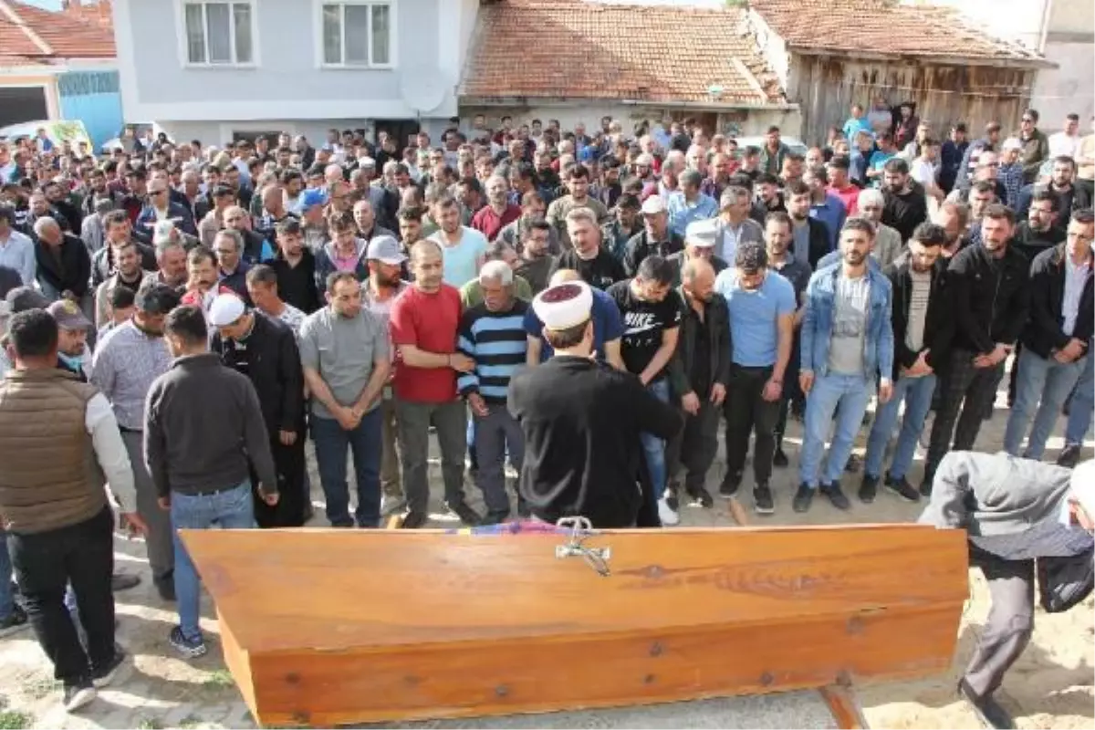 Bilecik'te demir çelik fabrikasında patlama: 2 ölü, 1 yaralı (3)