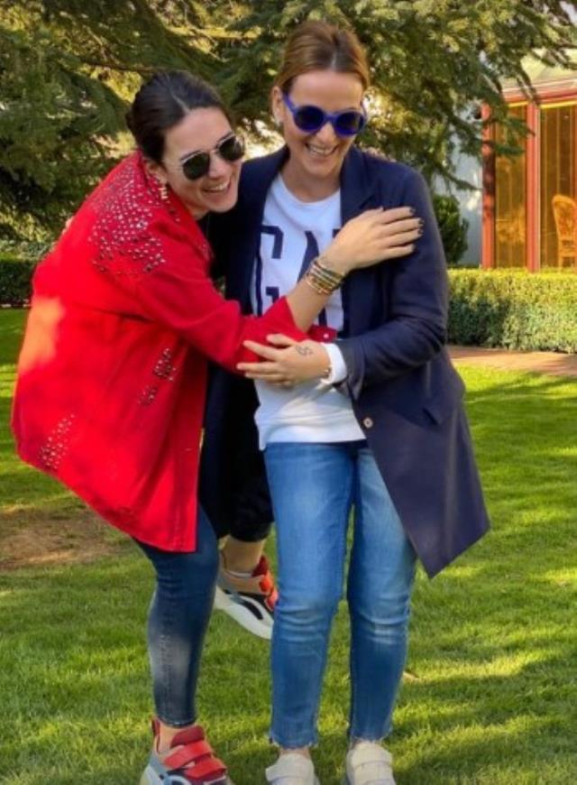 Buse Varol ve eltisi Merve Tektaş, sosyal medyada birbirini sildi Buse Varol ve eltisi Merve Tektaş, sosyal medyada birbirini sildi