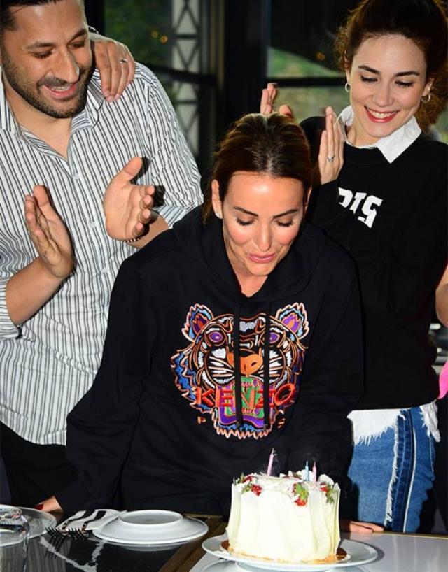 Buse Varol ve eltisi Merve Tektaş, sosyal medyada birbirini sildi Buse Varol ve eltisi Merve Tektaş, sosyal medyada birbirini sildi