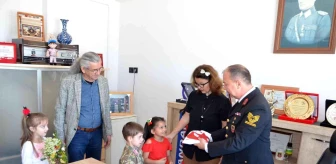 Son dakika haber | Esenköy'de anaokulu öğrencilerinden askere Türk bayrağı hediyesi