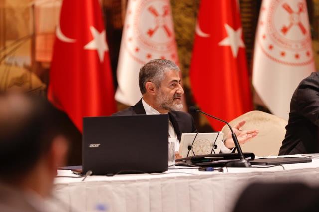 Son Dakika! Bakan Nebati: Gıda üreticileriyle KDV indirimine ek olarak fiyatlamada cesur adımlar atılmasında mutabık kaldık