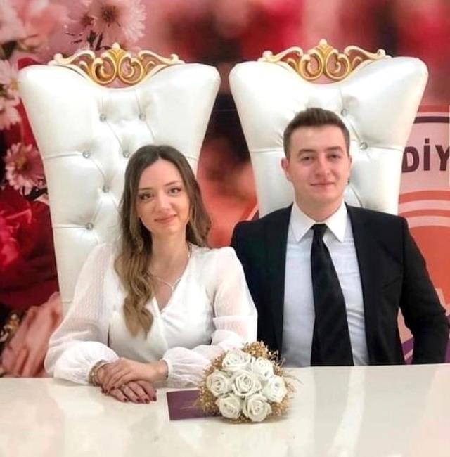 Şüpheli aracı kovalarken tıra çarptılar! Polis memurunun şehit olduğu kaza anı kamerada Şüpheli aracı kovalarken tıra çarptılar! Polis memurunun şehit olduğu kaza anı kamerada