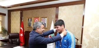 Başkan Şayir, şampiyon sporcuyu ağırladı
