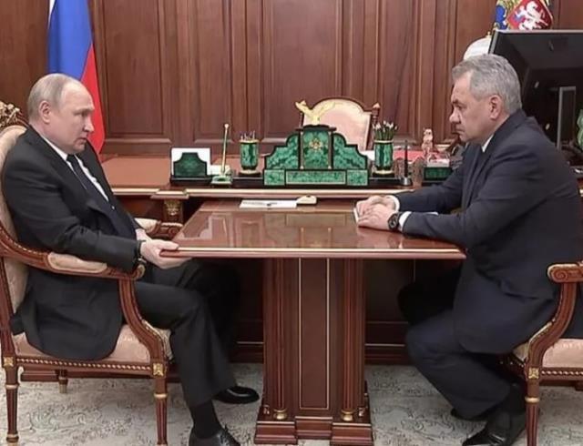 Putin kan kanseri mi? Servis edilen ses kaydı Rusya'da büyük yankı uyandırdı Putin kan kanseri mi? Servis edilen ses kaydı Rusya'da büyük yankı uyandırdı