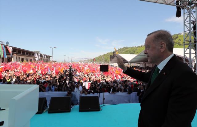 Son dakika! Cumhurbaşkanı Erdoğan'dan üreticilere müjde: Yaş çay alım fiyatı destekleme ile birlikte 7 TL oldu
