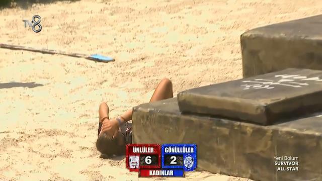 Survivor'da sinirler gerildi! Dokunulmazlık oyununda sayı kaybeden Nisa, parkura kafa attı Survivor'da sinirler gerildi! Dokunulmazlık oyununda sayı kaybeden Nisa, parkura kafa attı