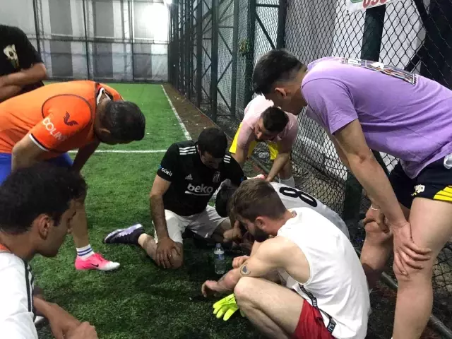 Halı sahada futbol oynarken bir anda yere yığıldı, ümitlerin bittiği noktada mucize gerçekleşti