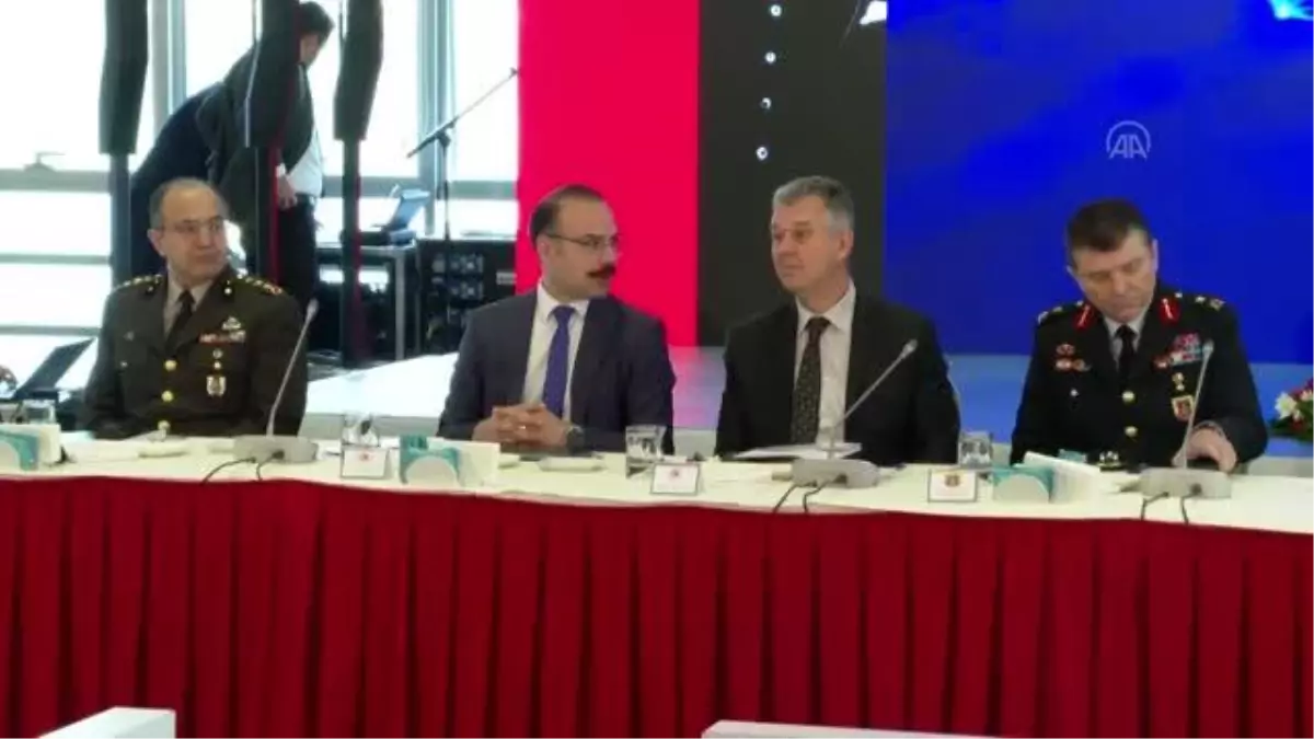 Soylu: 'Göçü yönetirken insanların ten rengi arasında bir ayırım yapmadık'