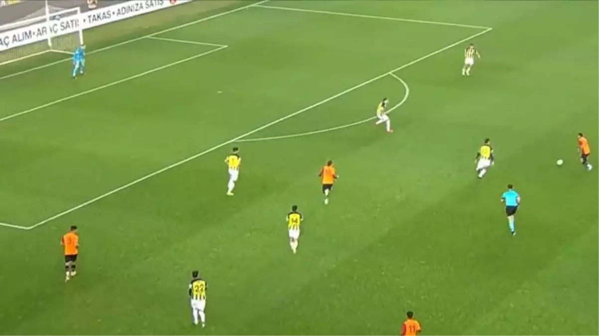Gençlerin derbisinde kazanan Galatasaray! Herkes Fenerbahçe'nin yediği golü konuşuyor