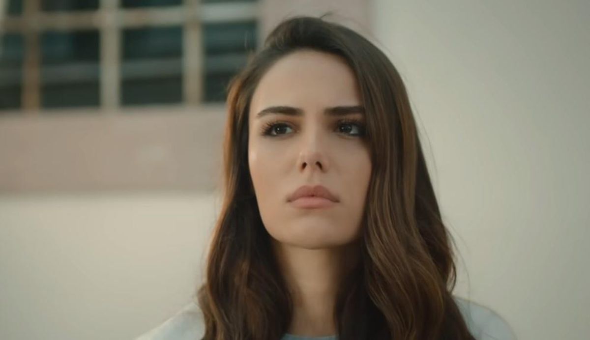 Üç Kız Kardeş 'Türkan' kimdir, kim canlandırıyor? Üç Kız Kardeş Türkan 'Özgü Kaya' kimdir, kaç yaşında, nereli, oynadığı diziler nelerdir?