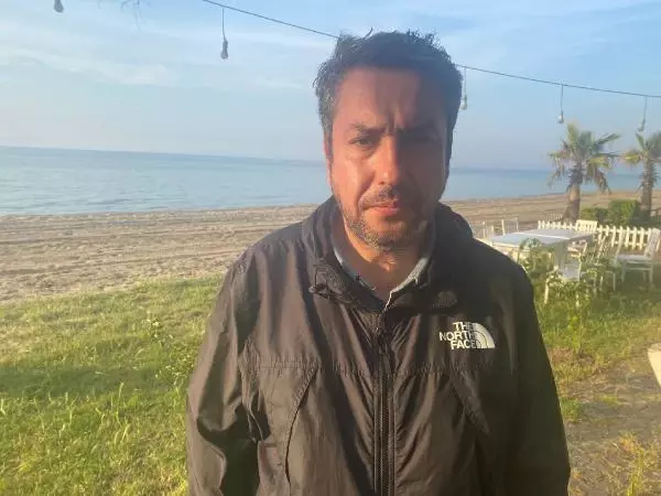 Feribotta ikram edilen poğaçayı yedi, gözünü iskelenin karşısındaki parkta açtı! Cebindeki paralar ve cep telefonu ortada yok Feribotta ikram edilen poğaçayı yedi, gözünü iskelenin karşısındaki parkta açtı! Cebindeki paralar ve cep telefonu ortada yok