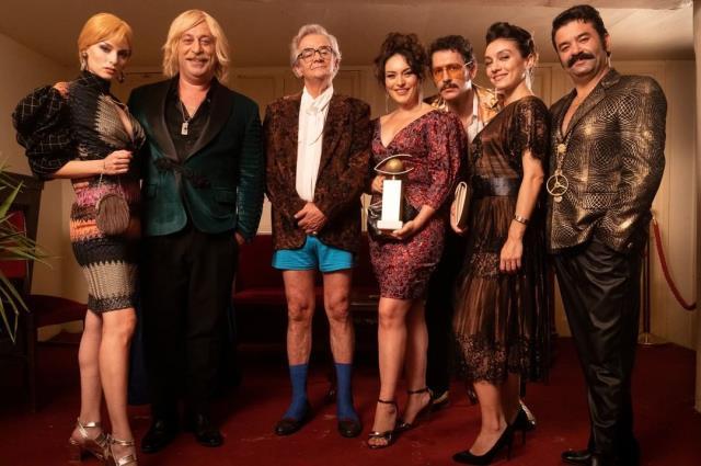 Zafer Algöz'den Erşan Kuneri'nin Gibi'ye benzetilmesine olay yorum: 2 fırın ekmek, 4 fırın da boyoz yemeleri gerek