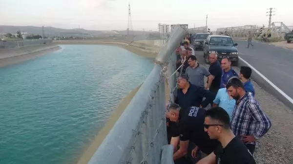 Sosyal medya için video çekerken sulama kanala düşerek boğuldu Sosyal medya için video çekerken sulama kanala düşerek boğuldu