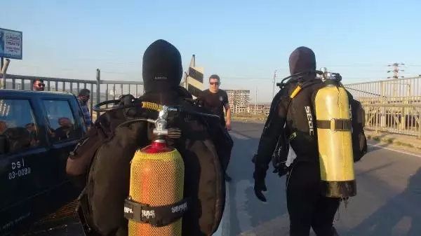 Sosyal medya için video çekerken sulama kanala düşerek boğuldu Sosyal medya için video çekerken sulama kanala düşerek boğuldu