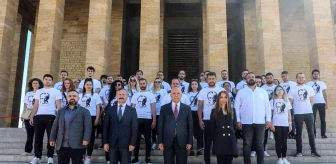 Yenimahalle Belediye Başkanı Yaşar, Anıtkabir'i ziyaret etti
