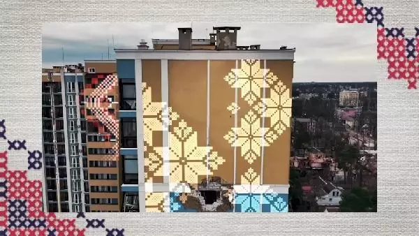 Zelenski, Vışıvanka Günü sebebiyle işlemeli gömleğini giydi