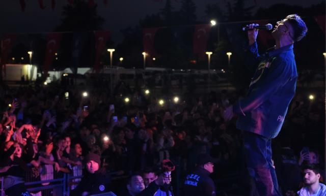 Bursa'da genç olmak bir başka güzel! İşte 19 Mayıs kutlamalarındaki eğlenceli görüntüler