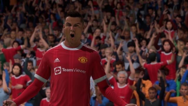 FIFA 22 için büyük indirim! Yeni fiyatı oyuncuların yüzünü güldürdü FIFA 22 için büyük indirim! Yeni fiyatı oyuncuların yüzünü güldürdü