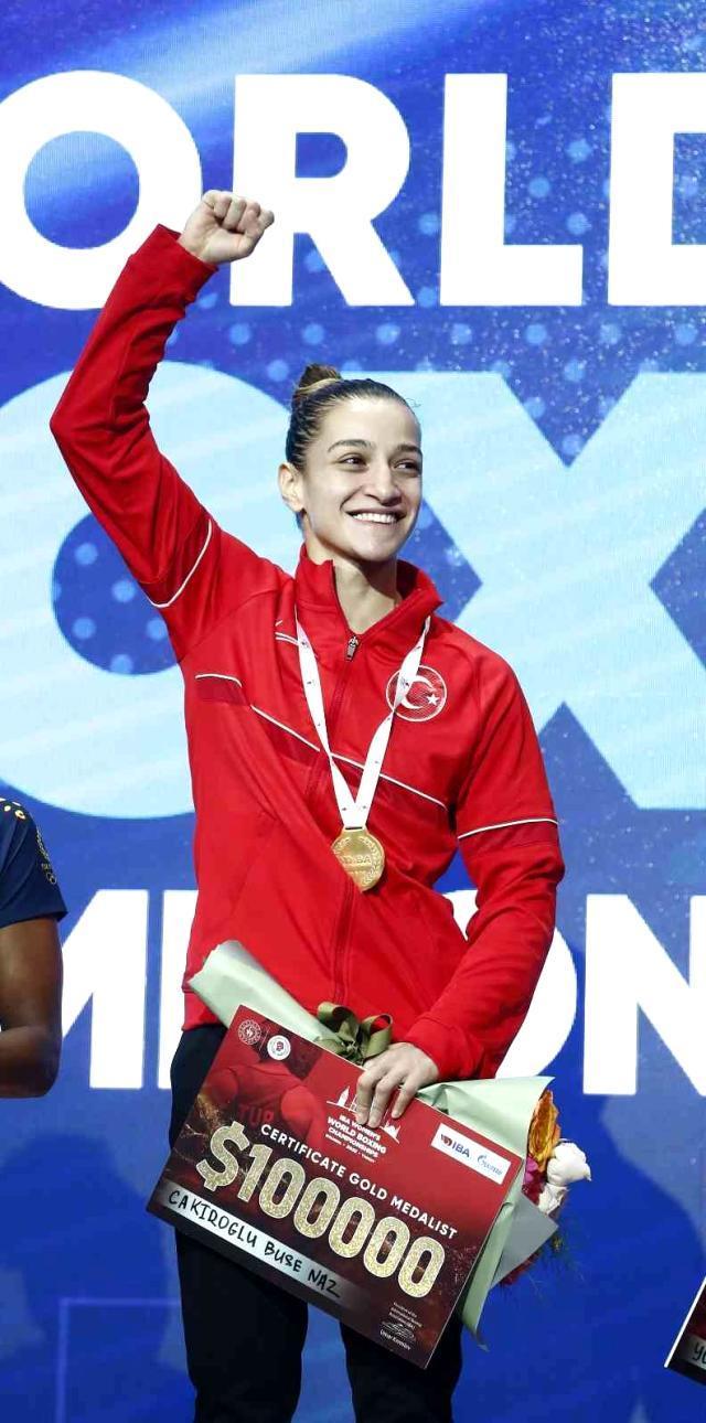 Son Dakika: Türk kadını tarih yazdı, rekor kırmaya doymadı! 5 milli boksörümüz de dünya şampiyonu oldu Son Dakika: Türk kadını tarih yazdı, rekor kırmaya doymadı! 5 milli boksörümüz de dünya şampiyonu oldu