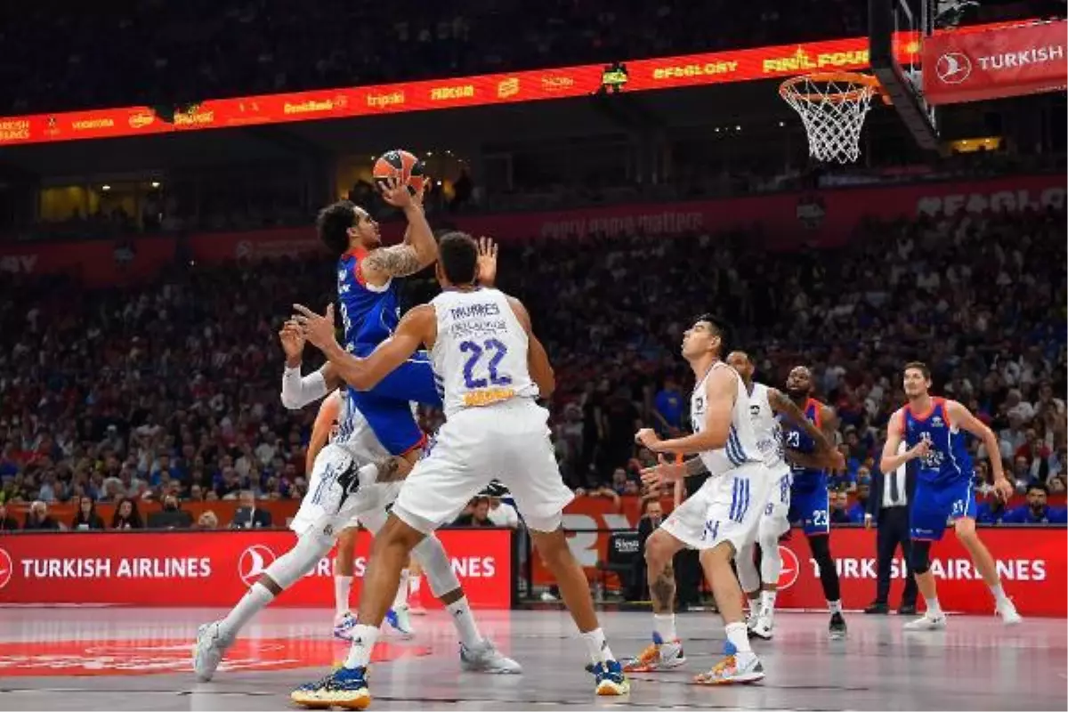 Anadolu Efes, üst üste 2'nci kez Euroleague şampiyonu