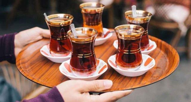 Çaya gelen zam kahvelerde 40 yıllık geleneği sona erdirdi: Artık yancılara kimse bir şey ısmarlamıyor