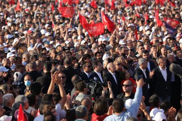 CHP kulisleri bu haberi konuşuyor! Kılıçdaroğlu, kendisiyle ilgili 'Gönlümüzün adayı' cümlesini yasakladı