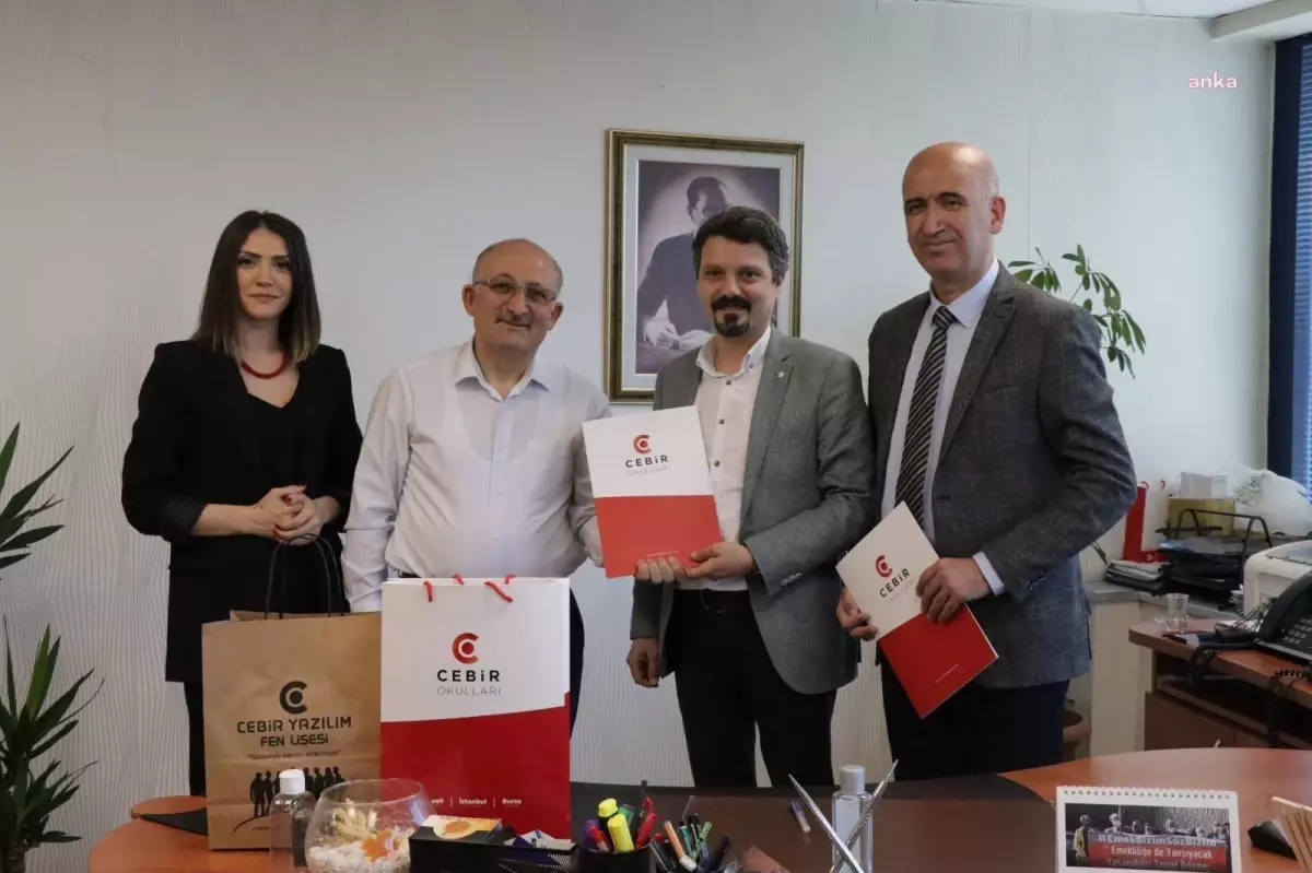 İzmit Belediyesi Personel Çocuklarına Yüzde 15 İndirimli Eğitim