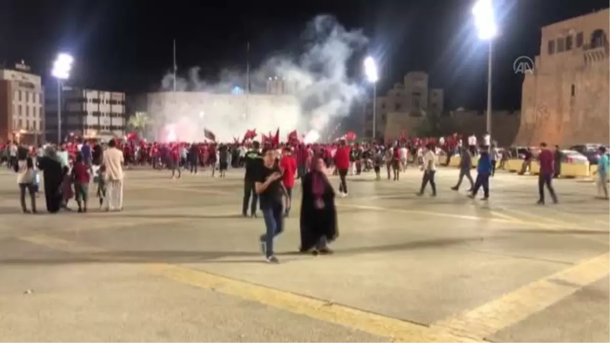 Libyalılar Milan şampiyonluğunu kutladı