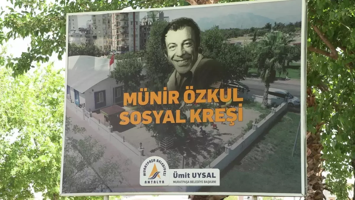 Muratpaşa Belediyesi Yaşlı Meclisi Üyeleri Çocuklara Masal Okudu