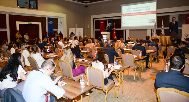 Adalet Akademisi Başkanı Özdemir, eğitim programında konuştu