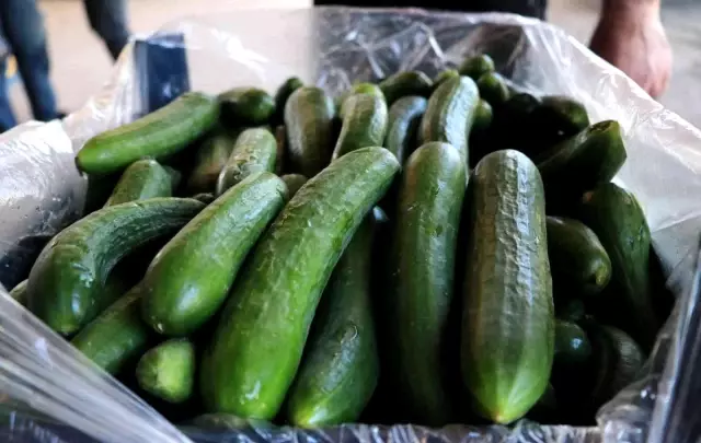 Pazarcılar tarih verdi: Meyve ve sebze fiyatları 2 hafta içerisinde yarı yarıya düşecek Pazarcılar tarih verdi: Meyve ve sebze fiyatları 2 hafta içerisinde yarı yarıya düşecek