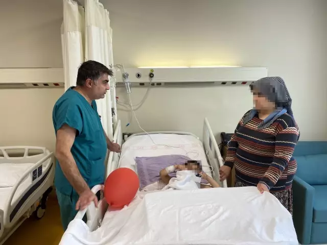 Doktor 'Bu bir sünnet faciası' diye tanımladı! Çocuğun cinsel organının yarısını kesmiş Doktor 'Bu bir sünnet faciası' diye tanımladı! Çocuğun cinsel organının yarısını kesmiş