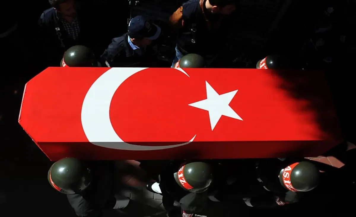 Son Dakika: Pençe-Kilit operasyon bölgesinde çıkan çatışmada 5 asker şehit oldu