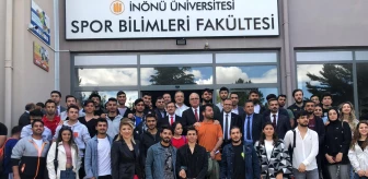 TVF Başkanı Üstündağ, Malatya'da öğrencilerle buluştu