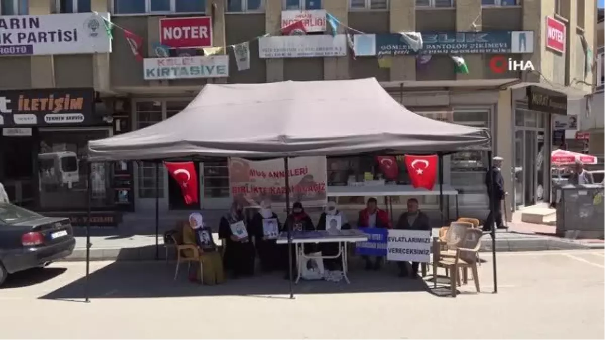 8 yıldır evladının yolunu gözleyen anne Gülbahar Teker: 'HDP'de şeref, namus, iman ve vicdan yok'