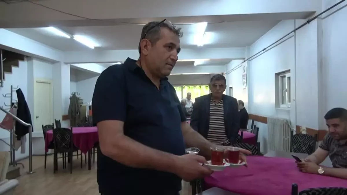 Ankara Kahveciler Esnaf Odası Başkanı Güven'den Cumhurbaşkanı Erdoğan'a: 'Gelin Sorunları Yerinde Görün. İnanın Geçinemiyoruz'