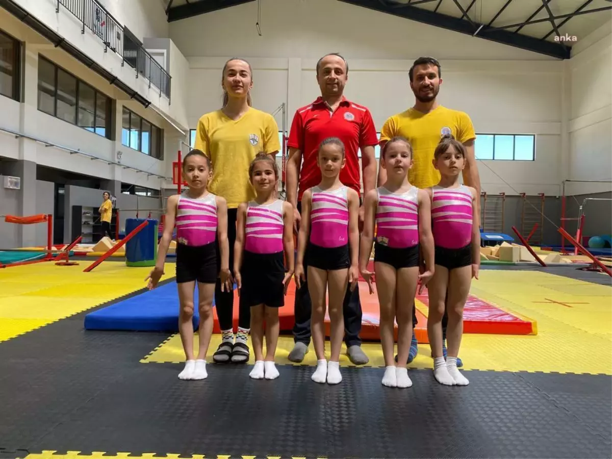 İzmit Belediyesporlu Jimnastikçiler Yarı Finalde