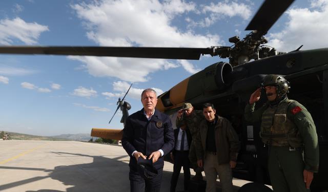 Son Dakika! Bakan Akar paylaştı: Şehitlerimizin kanı yerde kalmadı, mağaraya düzenlenen operasyonda çok sayıda terörist öldürüldü Son Dakika! Bakan Akar paylaştı: Şehitlerimizin kanı yerde kalmadı, mağaraya düzenlenen operasyonda çok sayıda terörist öldürüldü