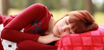 Sürekli uyku hali neden olur? Kendinizi uykulu hissetmenizin 5 SEBEBİ!