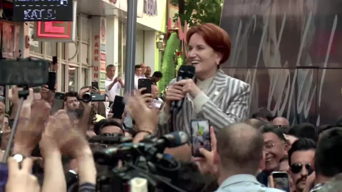 Akşener, İzmit'ten Seslendi: 'Sarayından Çık Erdoğan'