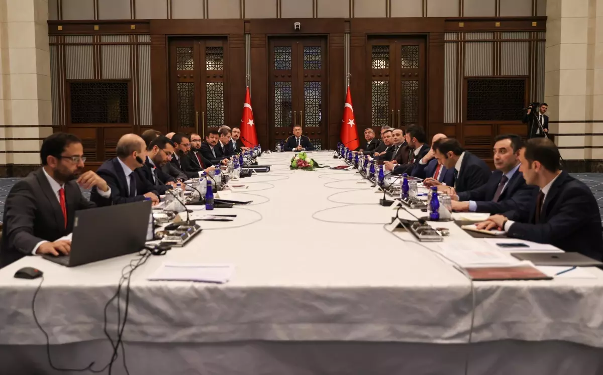 Cumhurbaşkanı Yardımcısı Oktay başkanlığında, e-Ticaret Düzenleme Taslağı toplantısı yapıldı