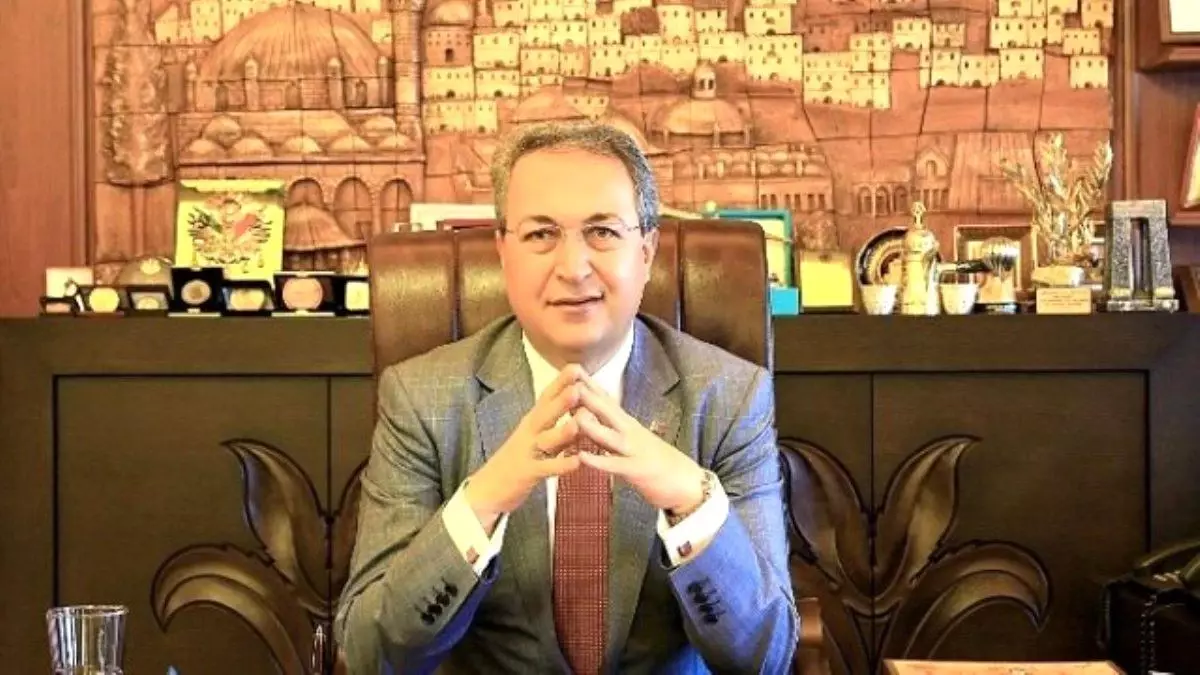 Hasan Ünver kimdir? Hasan Ünver hangi partiden? Kaç yaşında, nereli? Hasan Ünver'in hayatı ve biyografisi!