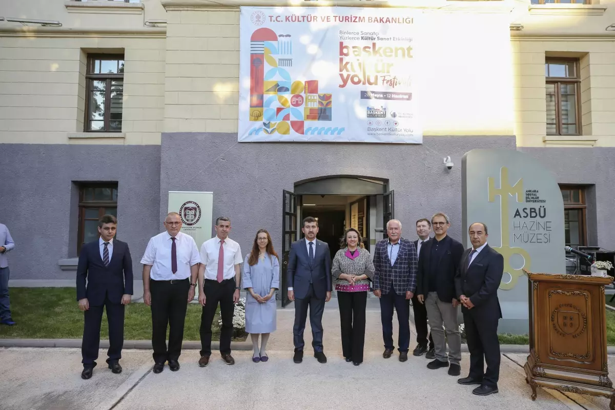 'Ankara Fotoğrafları Arşivi' sergisi törenle açıldı
